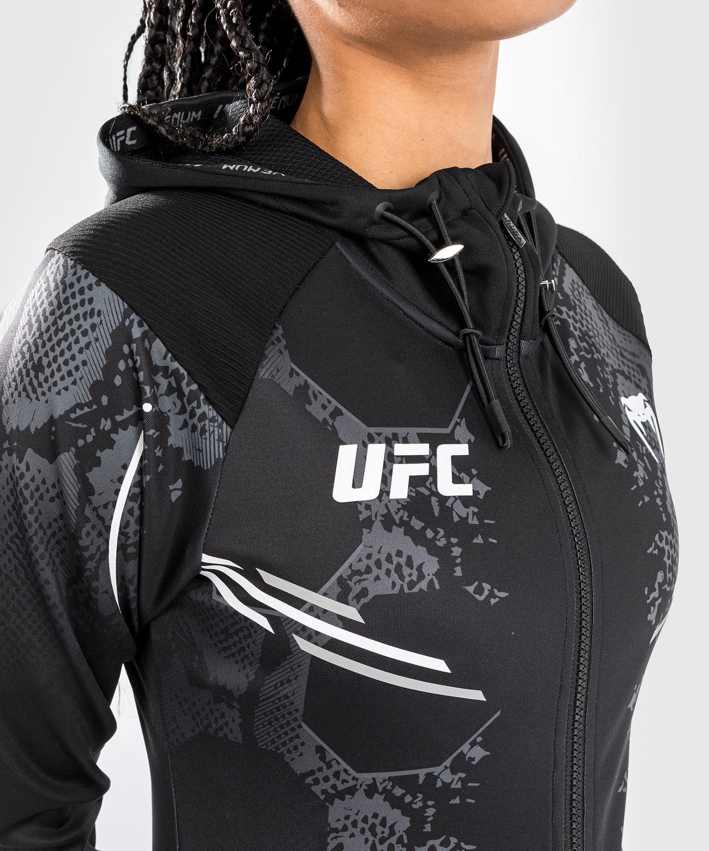 UFC Adrenaline by Venum Authentic Fight Night Personalisierte Jacke für Frauen - Schwarz