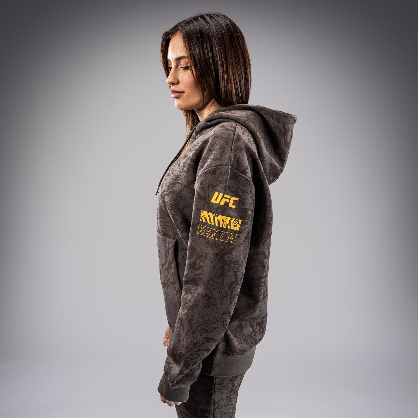 UFC Fusion by Venum Fight Week Damen Pullover Hoodie - Erdiges Braun