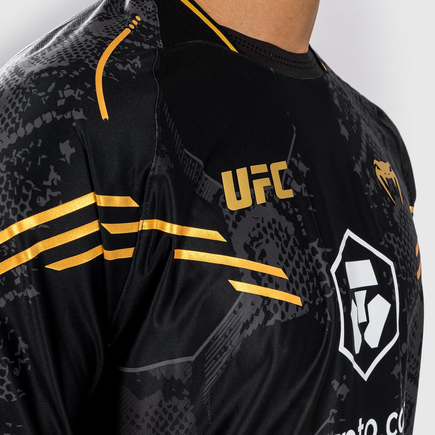 UFC Adrenaline by Venum Authentic Fight Night Jersey-Trikot für Männer - Champion