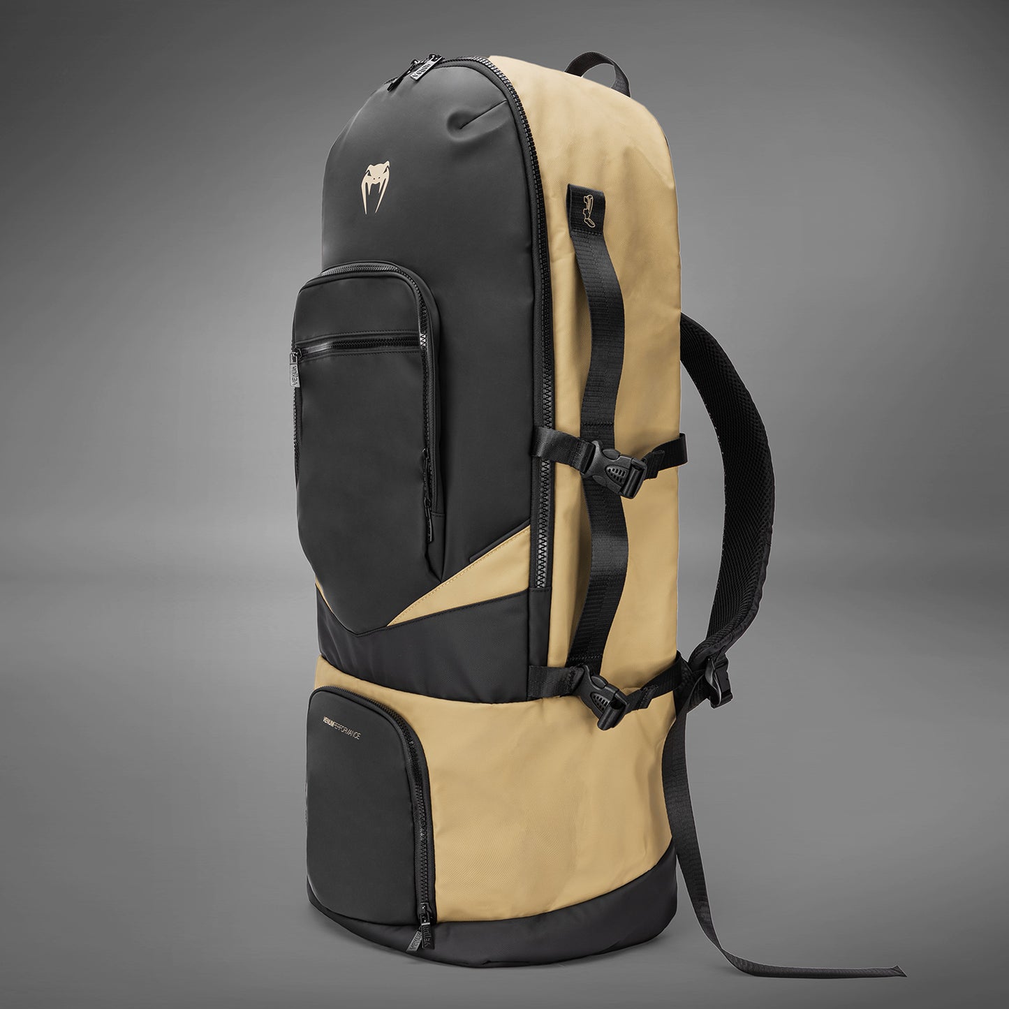 Venum Evo 2 Xtrem Rucksack (50-63L) – Schwarz/Sand