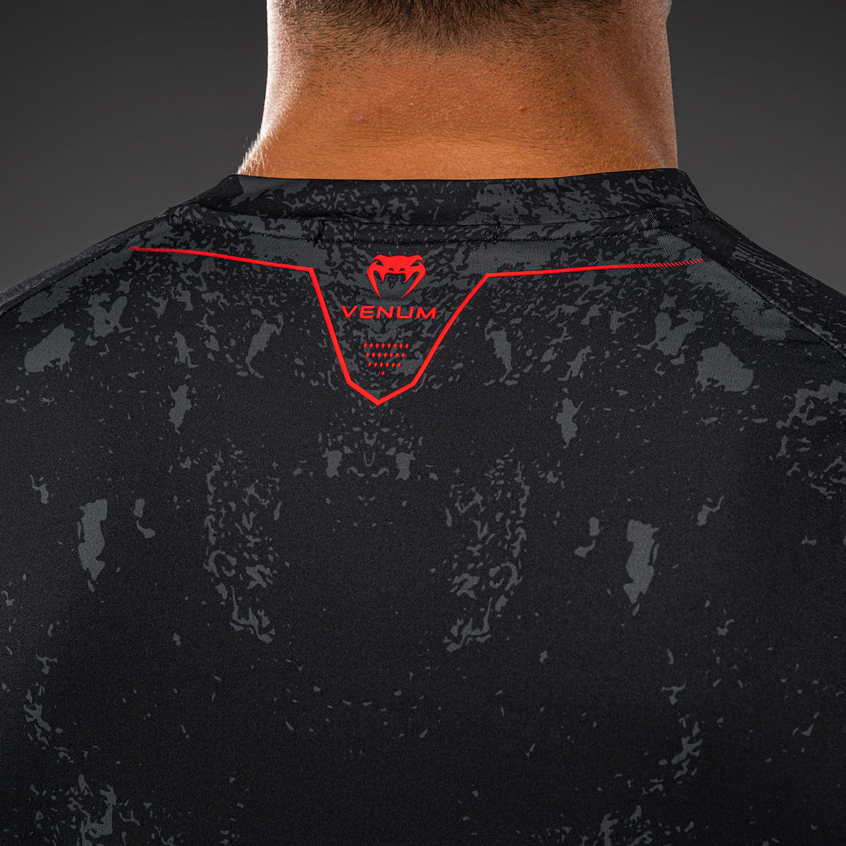 Venum x Batman Dry-Tech-T-Shirt - Schwarz/Grau/Rot