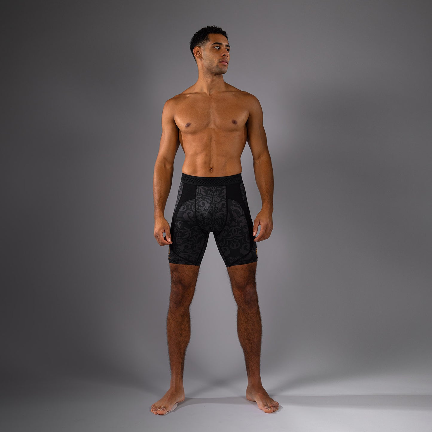Venum x Topuria Unmatched Edition Vale Tudo Shorts - Schwarz/Gold