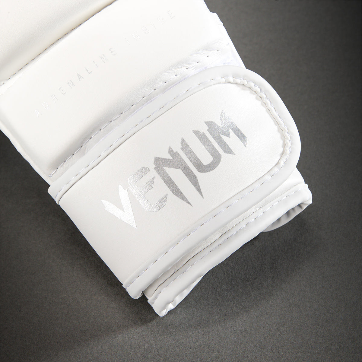 Venum Contender 1.5 MMA-Sparringhandschuhe - Weiß/Silber