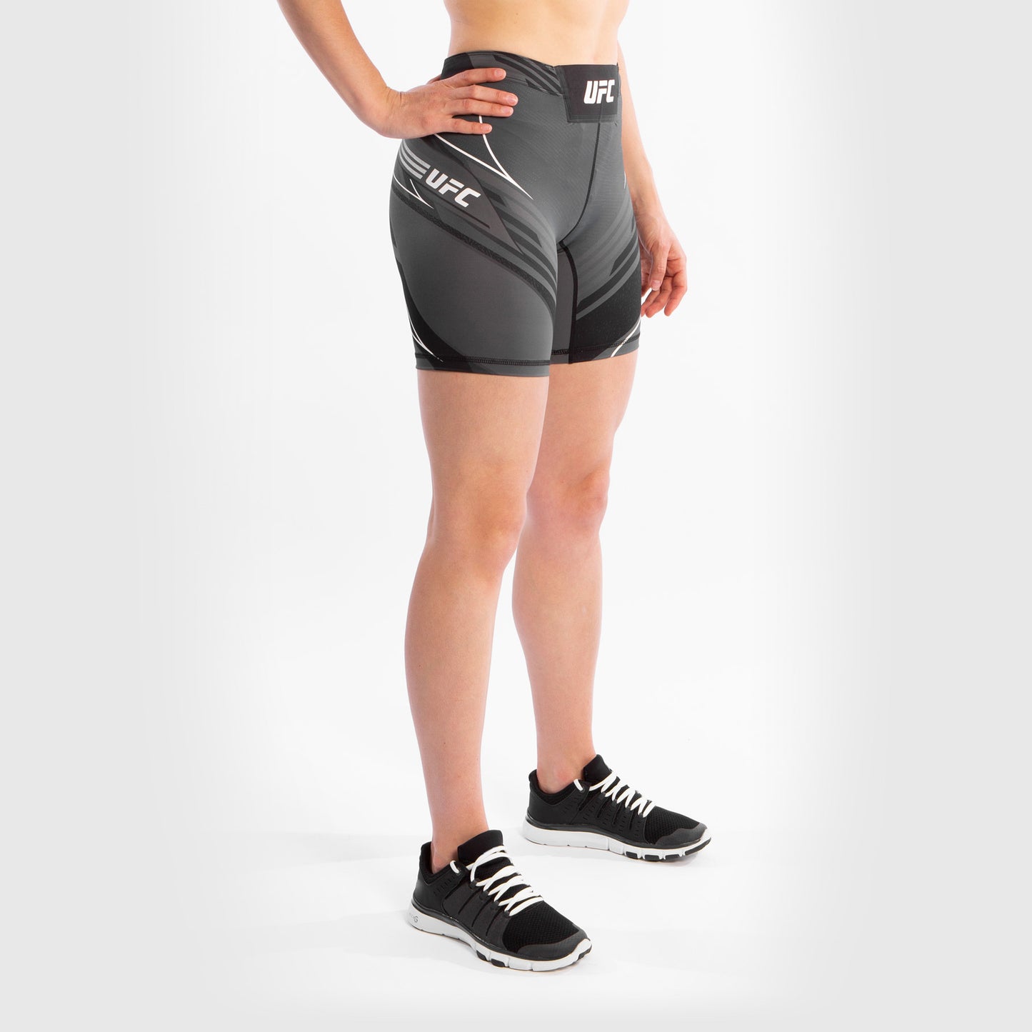 UFC Venum Authentic Fight Night Damen Vale Tudo Shorts - Long Fit - Schwarz