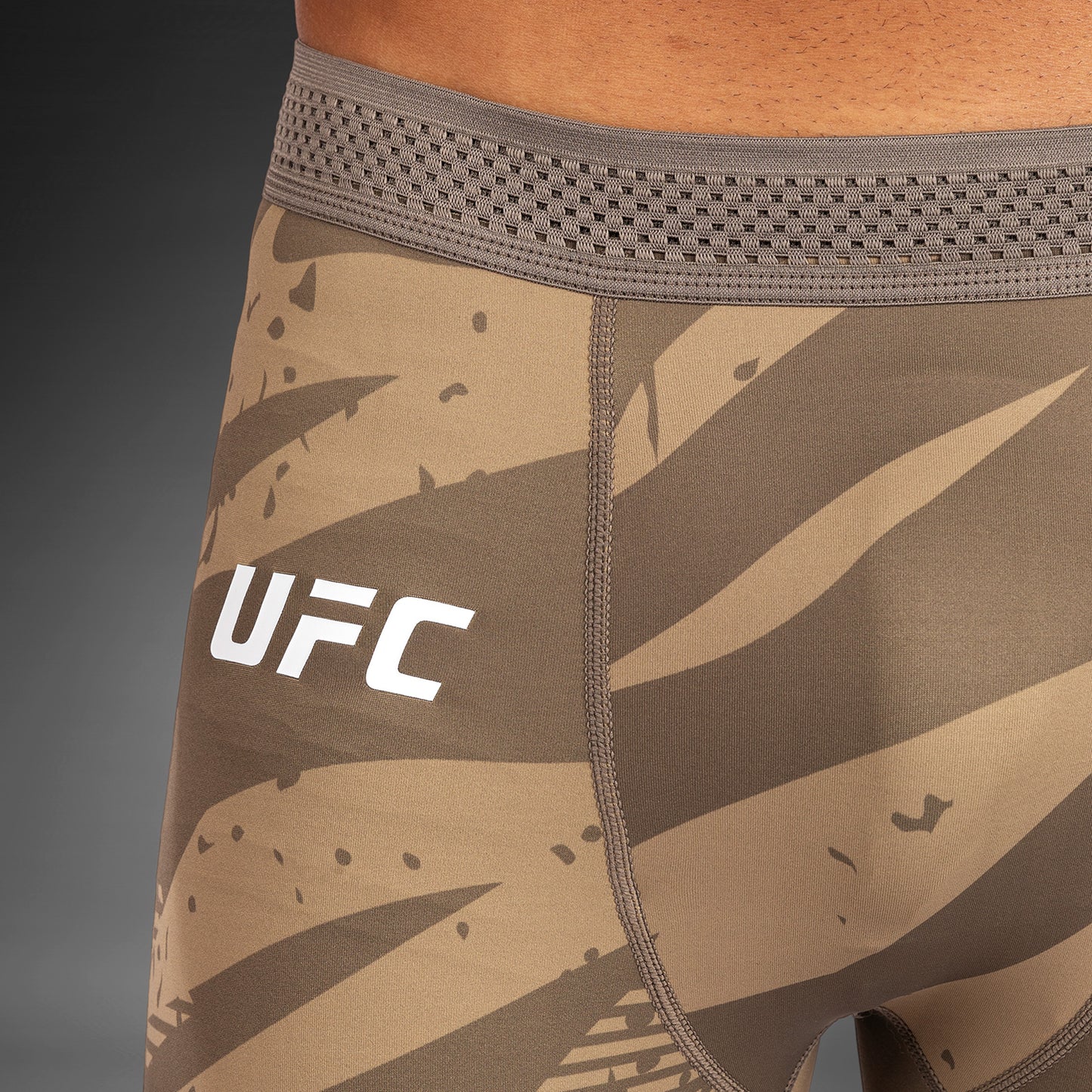 UFC Adrenaline by Venum Fight Week Männer Vale Tudo Shorts - Desert Camo