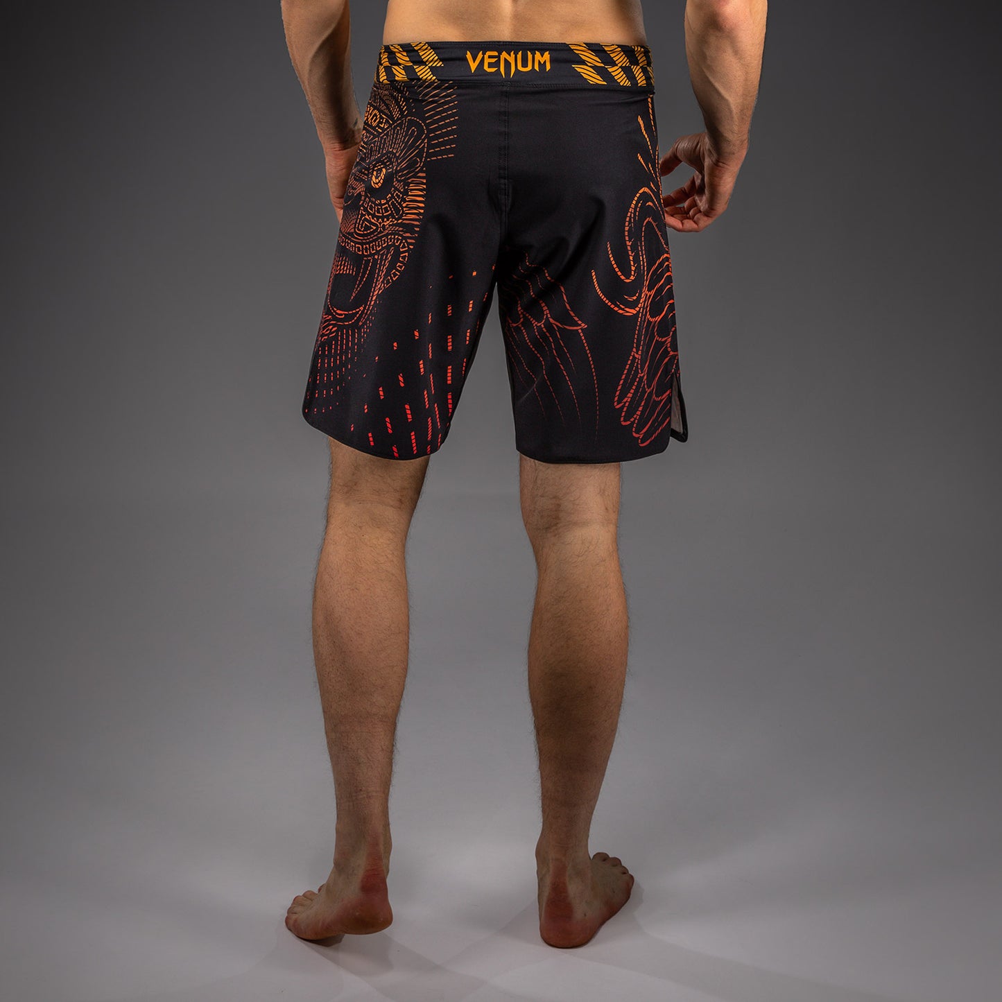 Venum Quetzal Fury Fightshorts - Schwarz/Fury Rot/Tangerine