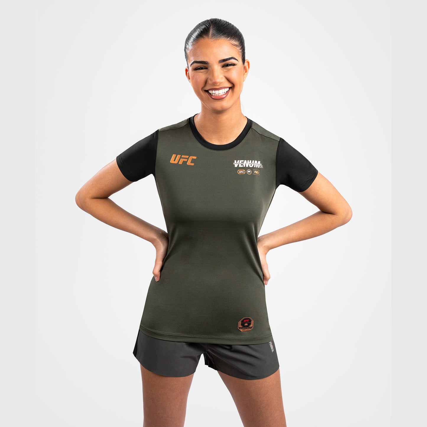 UFC Adrenaline by Venum Fight Week Dry-Tech-T-Shirt für Frauen - Khaki/Bronze