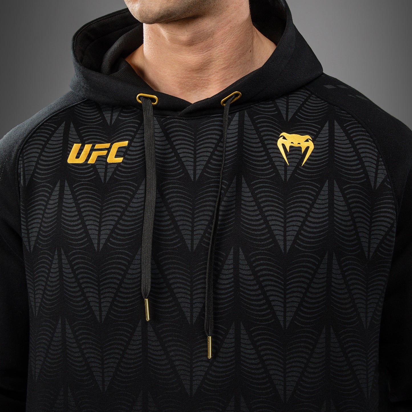 UFC Zenith by Venum Replica Pullover Hoodie Herren - Champion