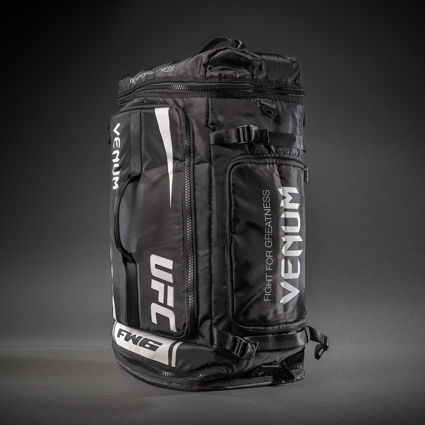 UFC Unity by Venum Authentic Fight Week Ausrüstungstasche – Schwarz/Weiß