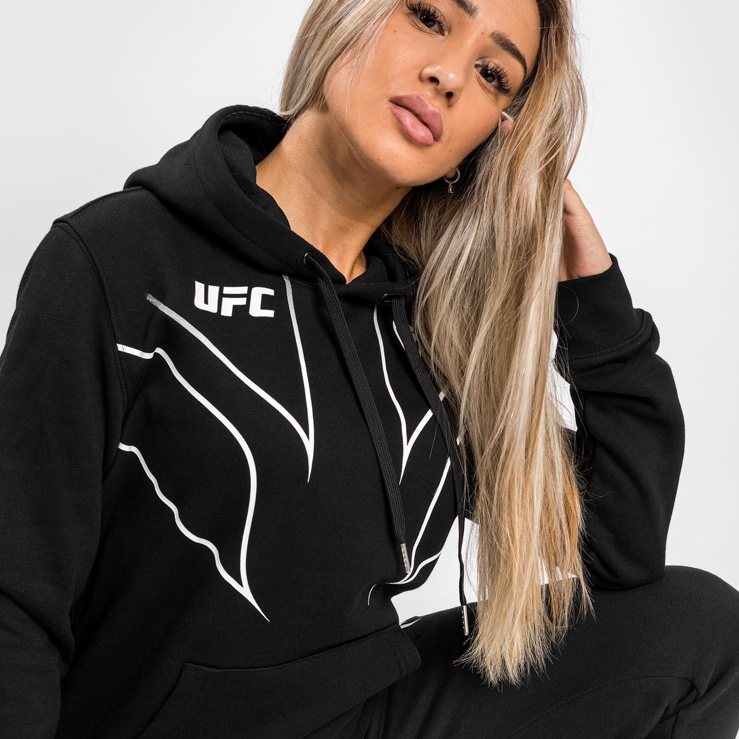 UFC Venum Fight Night 2.0 Replica Frauen Hoodie - schwarz