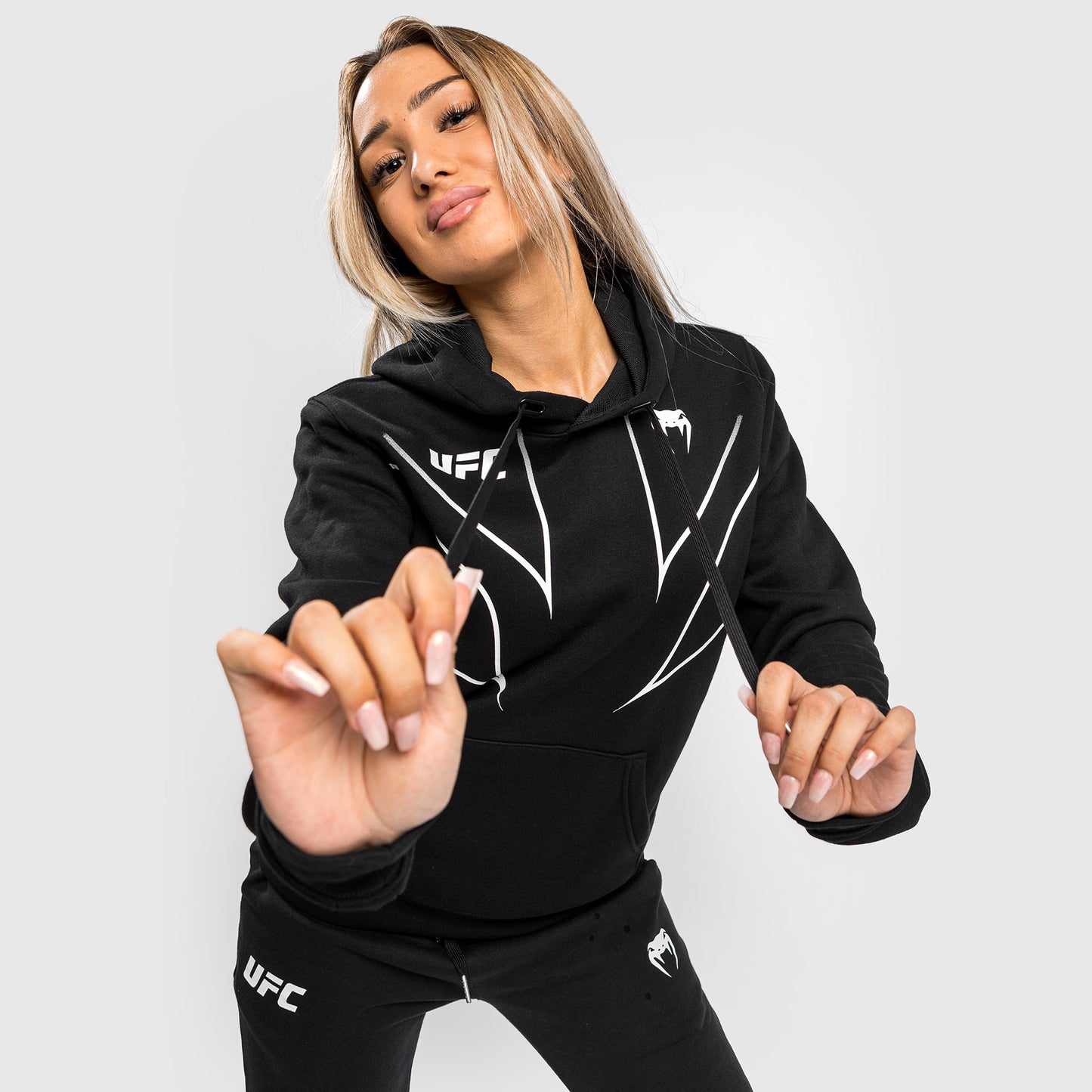 UFC Venum Fight Night 2.0 Replica Frauen Hoodie - schwarz