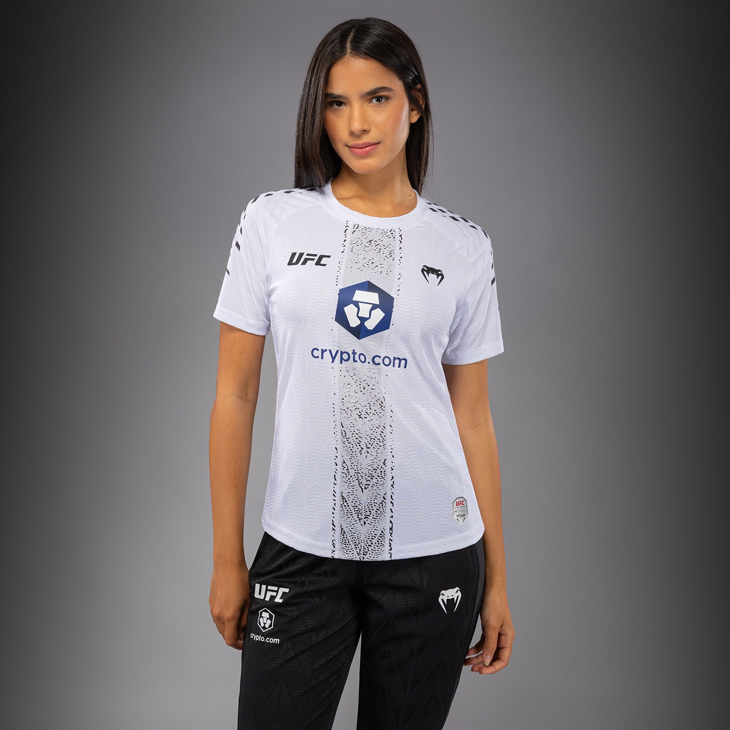 UFC Zenith by Venum Authentic Fight Night Offizielles Walkout-Trikot Damen Personalisiert - Weiß