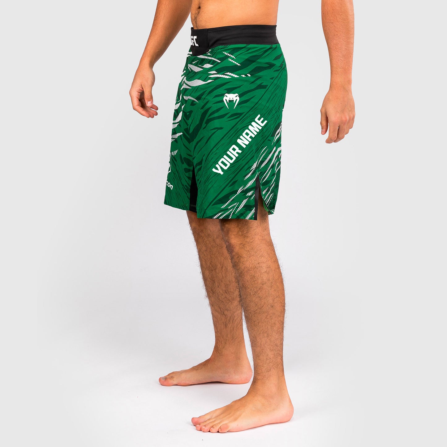 UFC Fusion by Venum Personalized Authentic Fight Night Herren Fight Short - Long Fit - Grün
