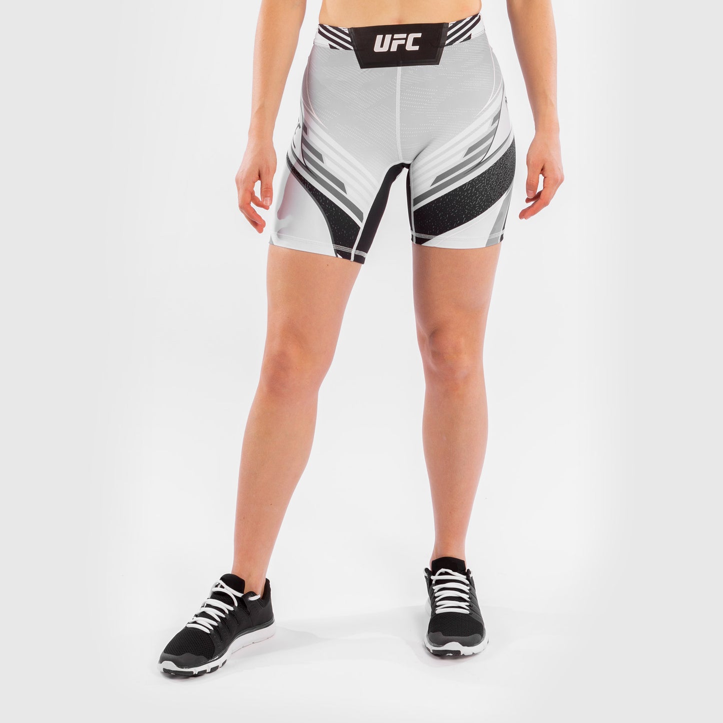 UFC Venum Authentic Fight Night Damen Vale Tudo Shorts - Long Fit - Weiß