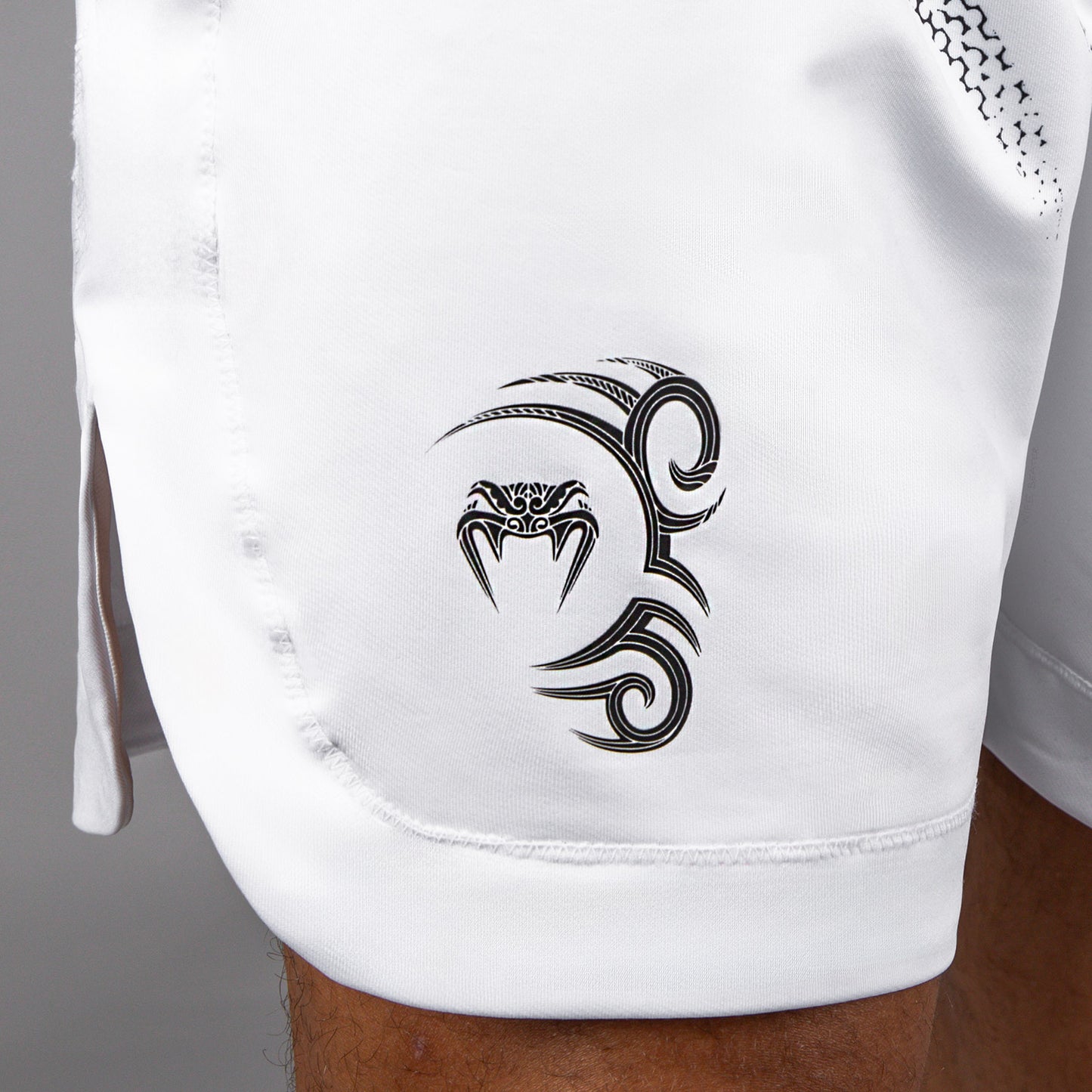 Venum x Mike Tyson Tiger Boxshorts - Optisch Weiß/Tiefschwarz