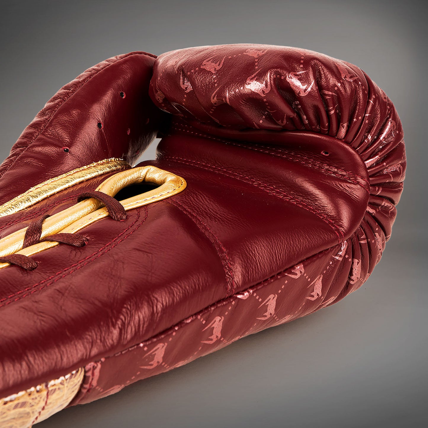 Venum Coco Monogram Pro Boxhandschuhe  – Garnet Red