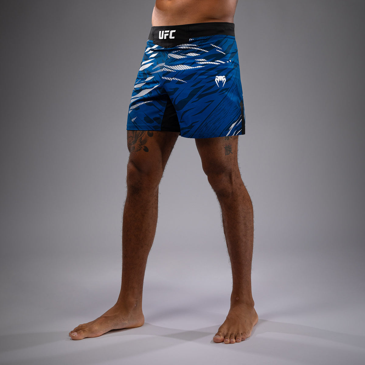 UFC Fusion by Venum Authentic Fight Night Herren Fight Short - Short Fit - Blau