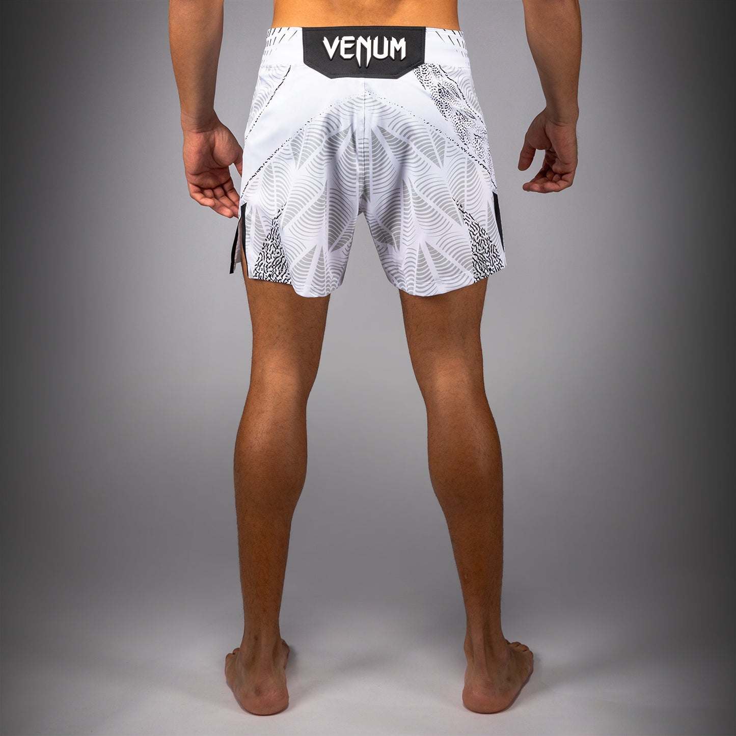 UFC Zenith by Venum Authentic Fight Night Kurze Passform Fight Short Herren Personalisiert - Weiß