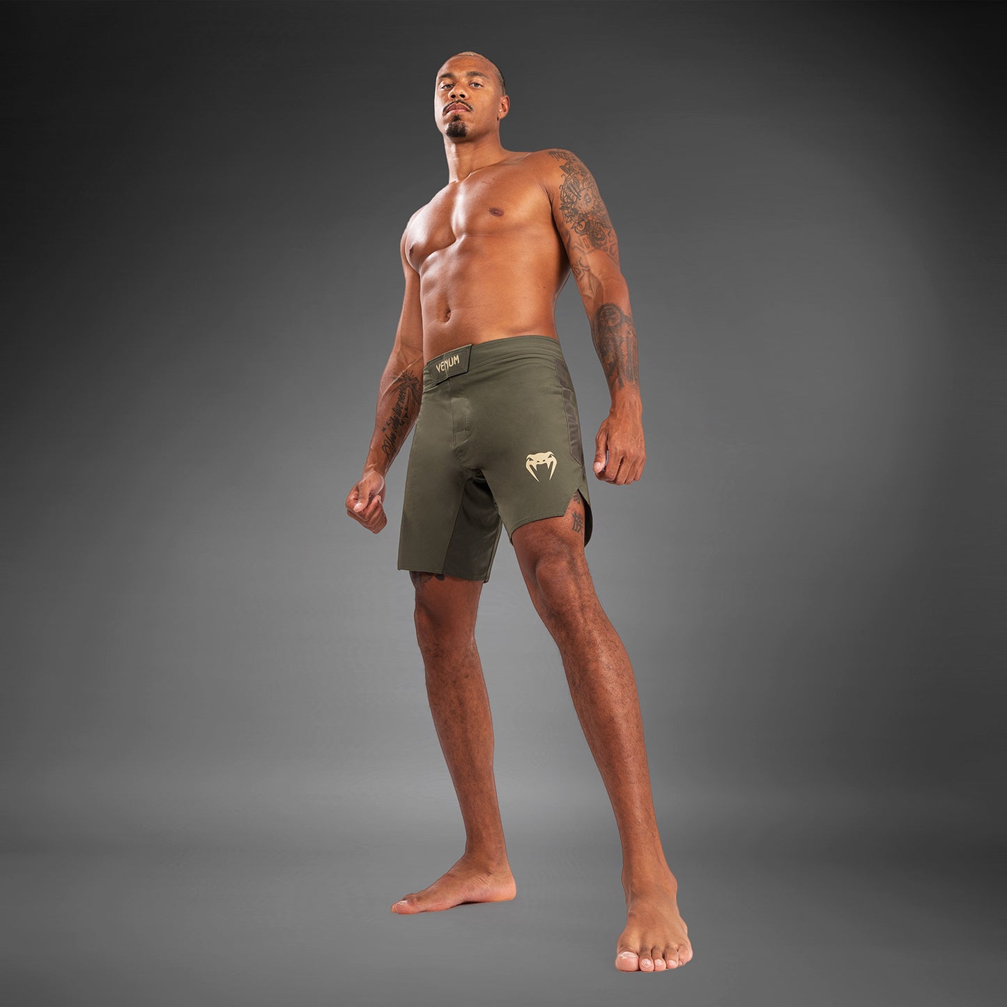 Venum Contender Fight Shorts für Männer - Khaki