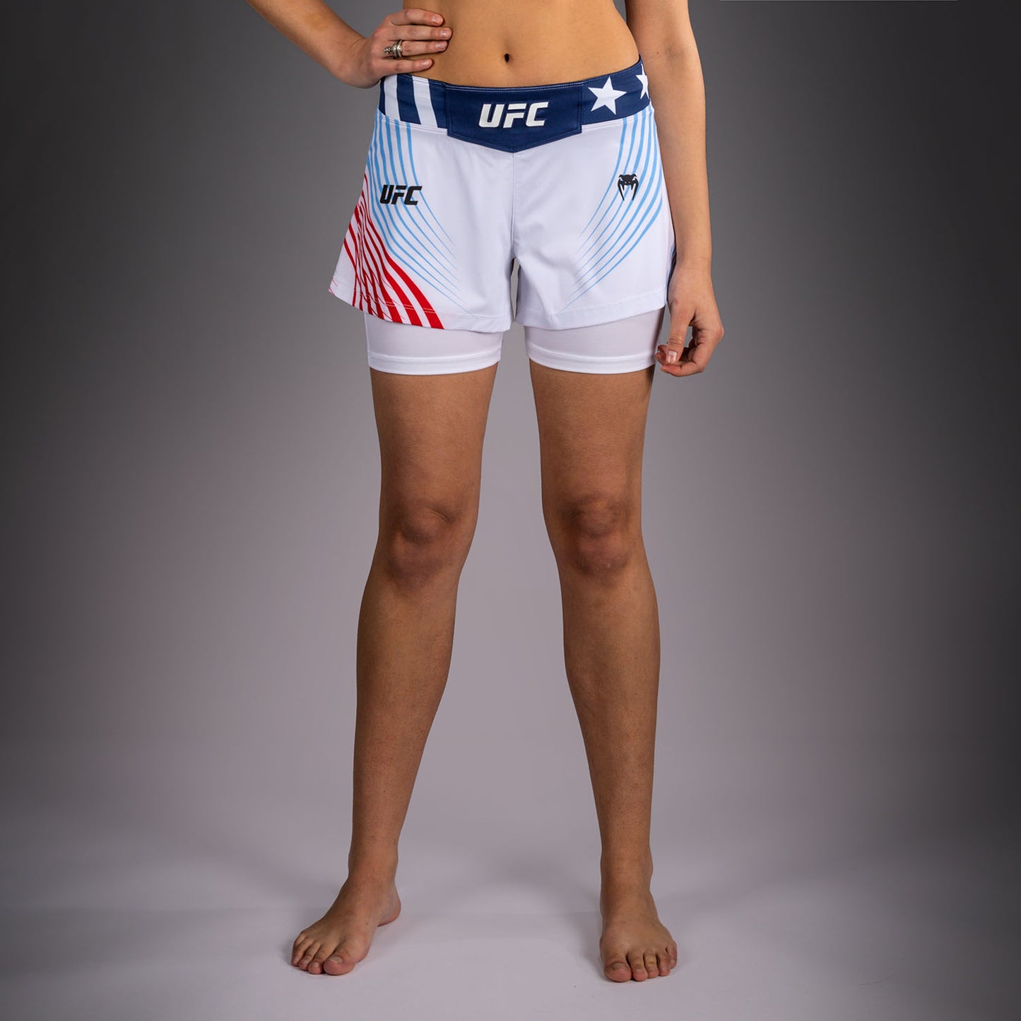 Official UFC Freedom 250 by Venum Authentic Fight Night Fight Shorts für Damen - Weiß
