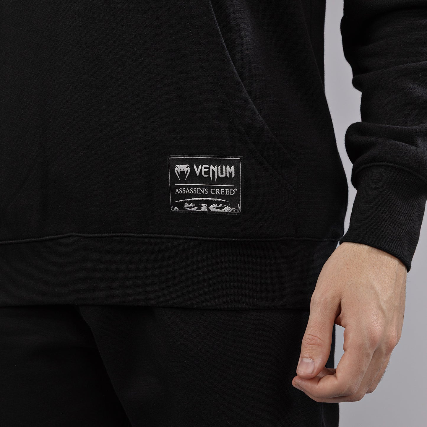 Venum x Assassin’s Creed Shadows Kapuzenpulli - Schwarz