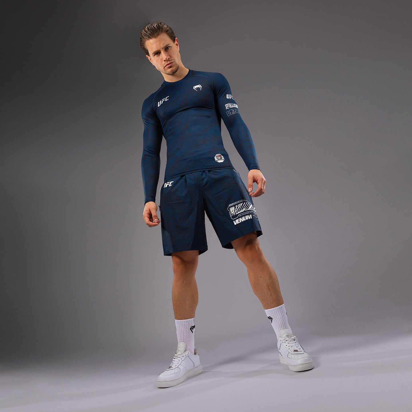UFC Fusion by Venum Fight Week Herren Performance Langarm Rashguard - Ozeanisches Blau
