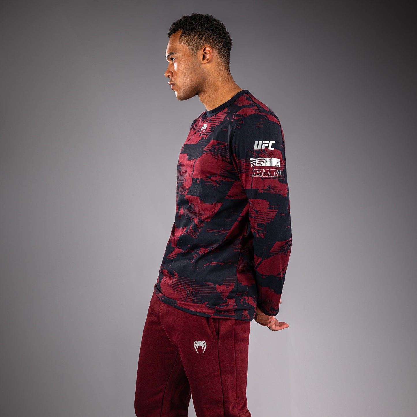 UFC Zenith by Venum Authentic Fight Week Langarm T-Shirt Herren - Marineblau/Burgunderrot/Silber