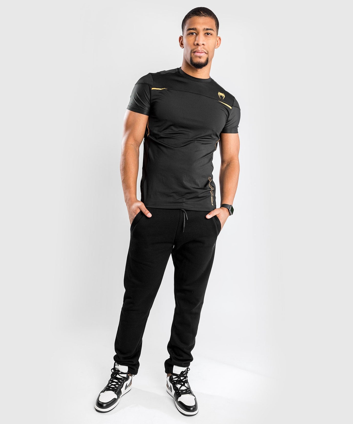 Venum Tempest 2.0 Dry Tech T-shirt : Schwarz / Gold