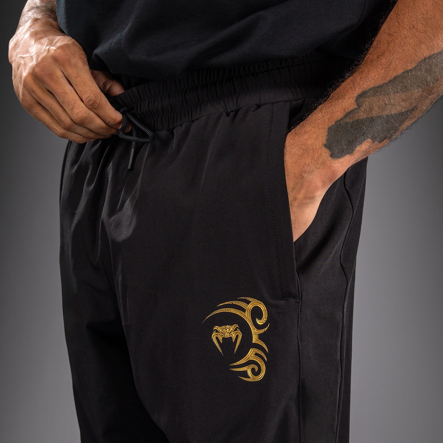 Venum x Mike Tyson Tiger Jogginghose - Schwarz/Gold