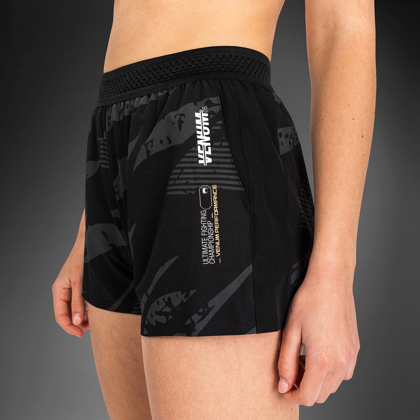 UFC Adrenaline by Venum Fight Week Frauen Performance Shorts - Urban Camo