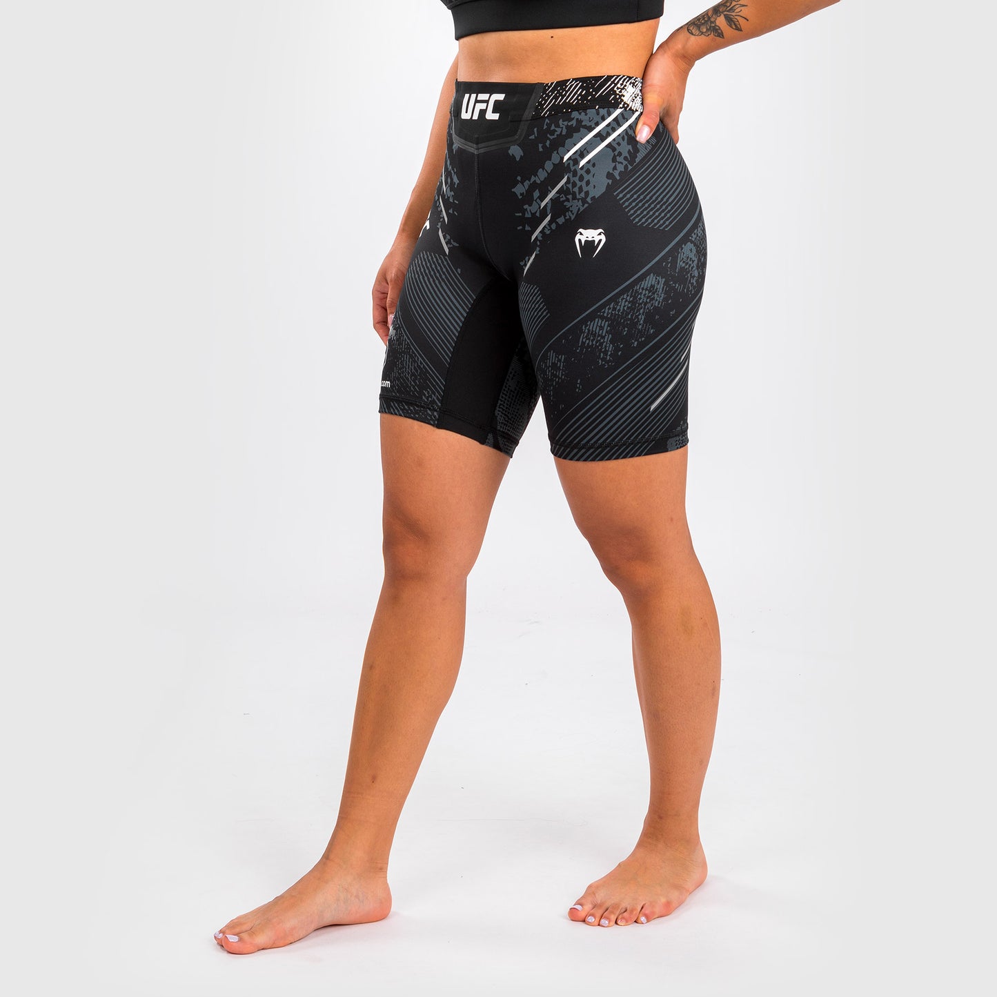 UFC Adrenaline by Venum Authentic Fight Night Vale Tudo Short für Frauen - Lange Passform - Schwarz