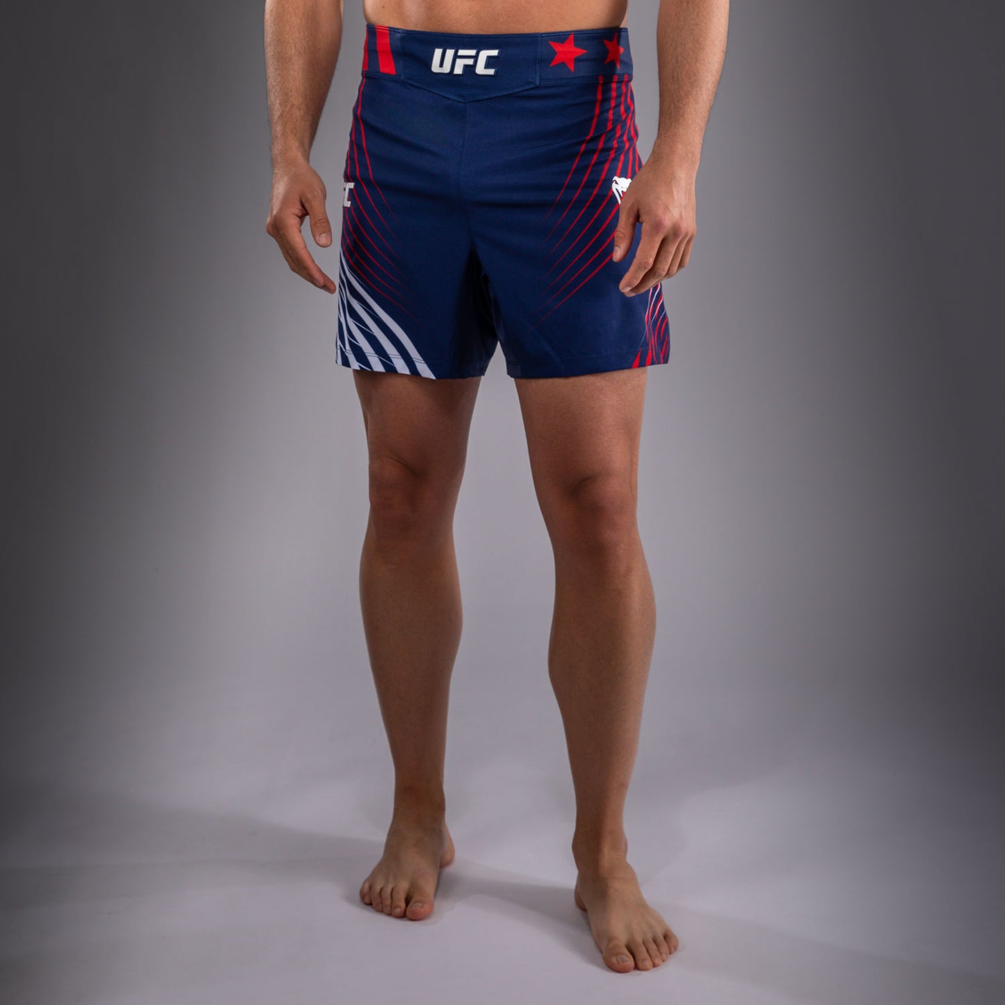 Official UFC Freedom 250 by Venum Authentic Fight Night Fight Shorts im Short Fit für Herren - Blau
