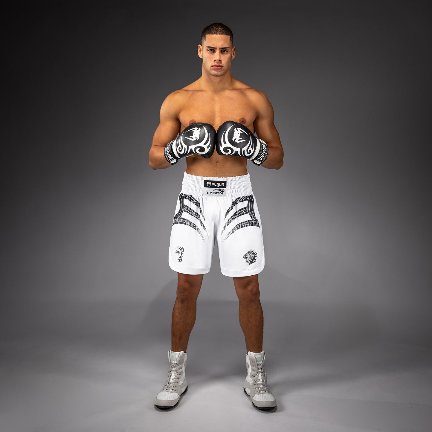Venum x Mike Tyson Tiger Boxshorts - Optisch Weiß/Tiefschwarz