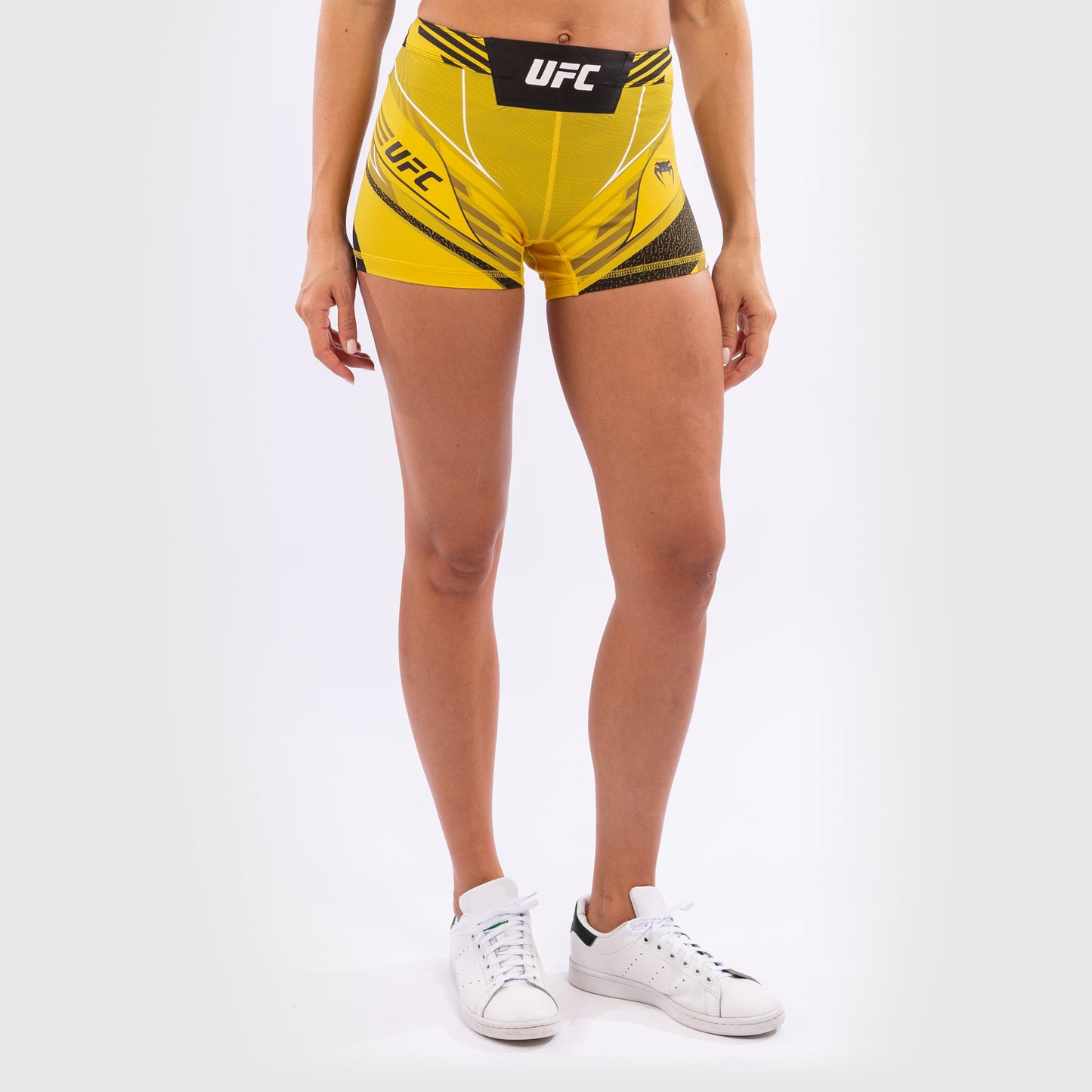 UFC Venum Authentic Fight Night Damen Vale Tudo Shorts - Short Fit - Gelb