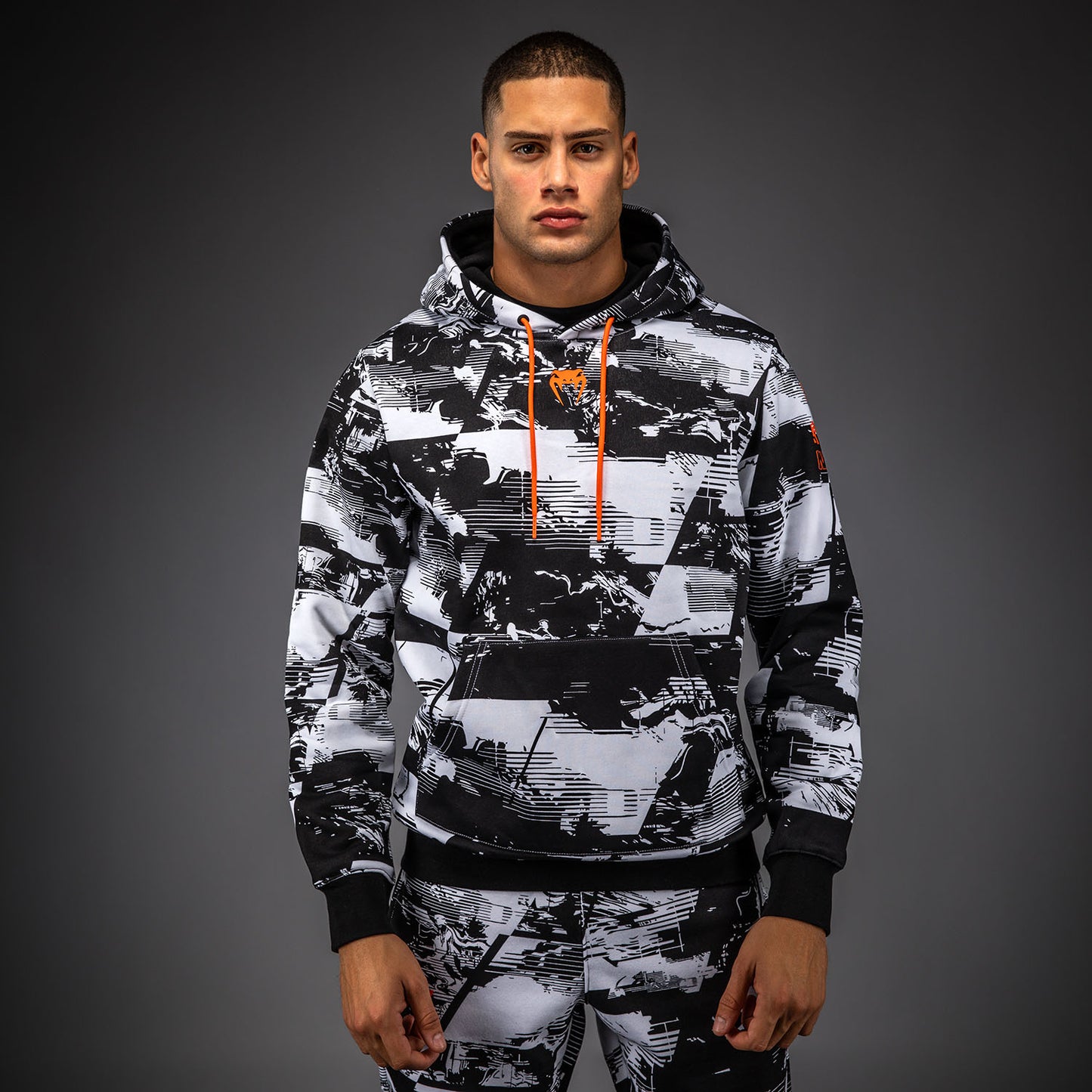 UFC Zenith by Venum Authentic Fight Week Pullover Hoodie Herren - Weiß