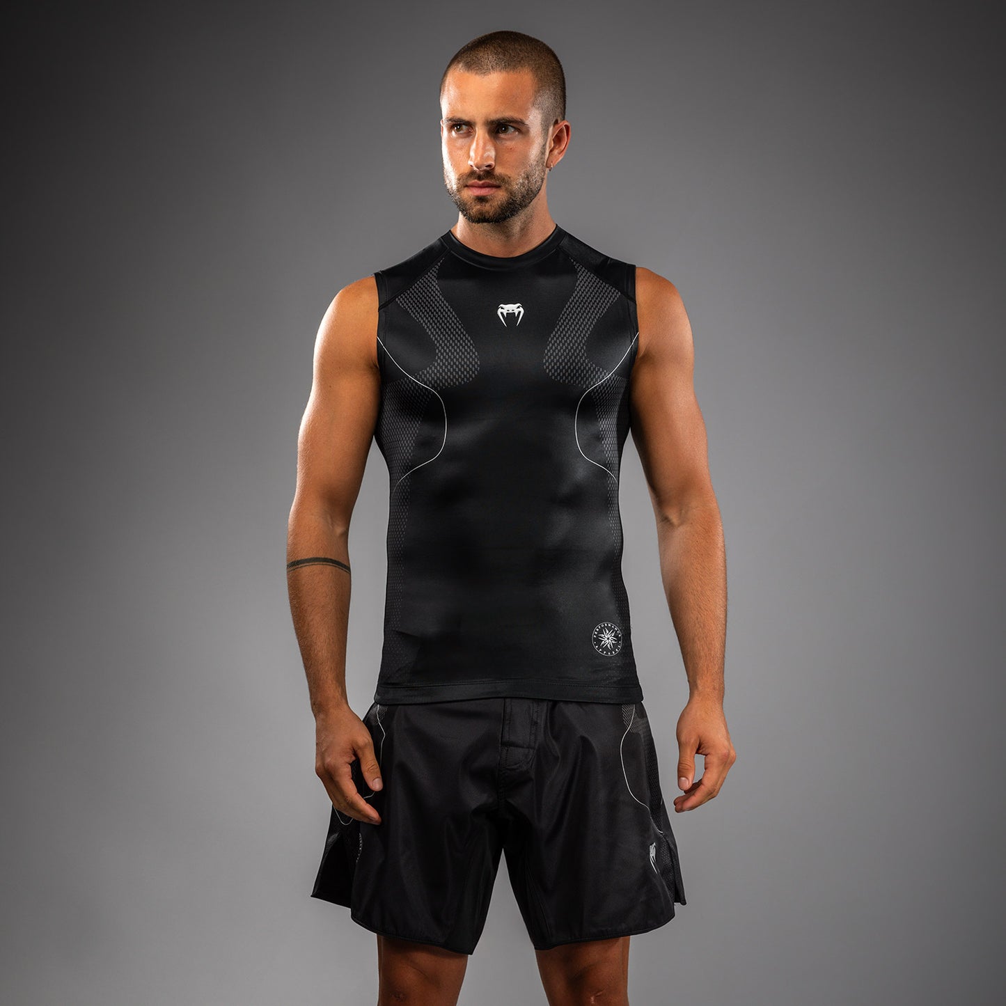 Venum Nexus Ärmelloses Rashguard – Schwarz/Silber