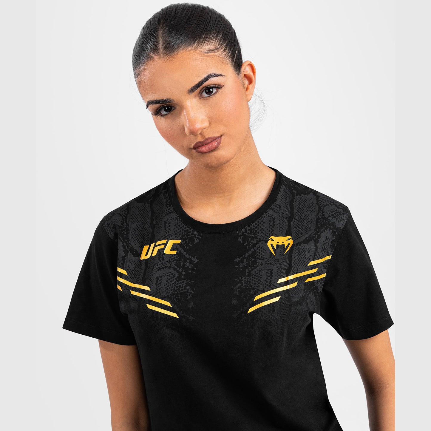 UFC Adrenaline by Venum Replica Kurzärmeliges Frauen-T-Shirt - Champion
