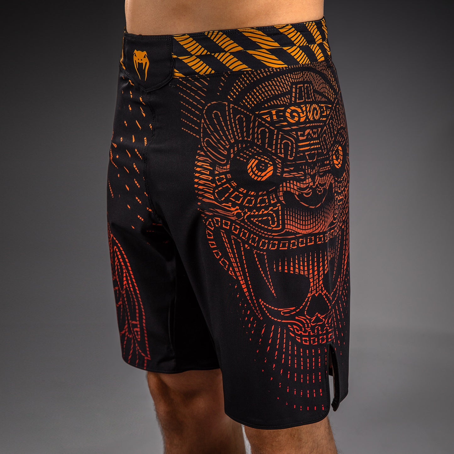 Venum Quetzal Fury Fightshorts - Schwarz/Fury Rot/Tangerine