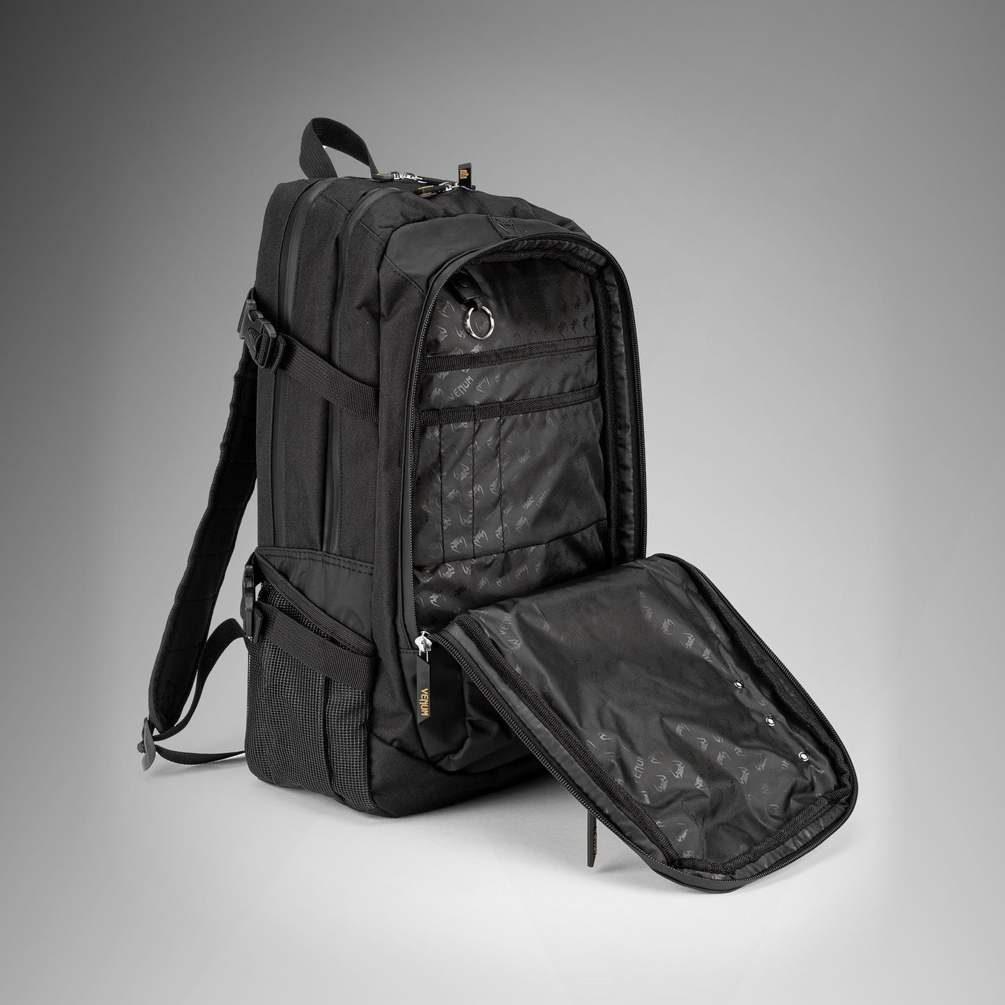 Venum Challenger Pro Evo Rucksack (20-25L) – Schwarz/Gold