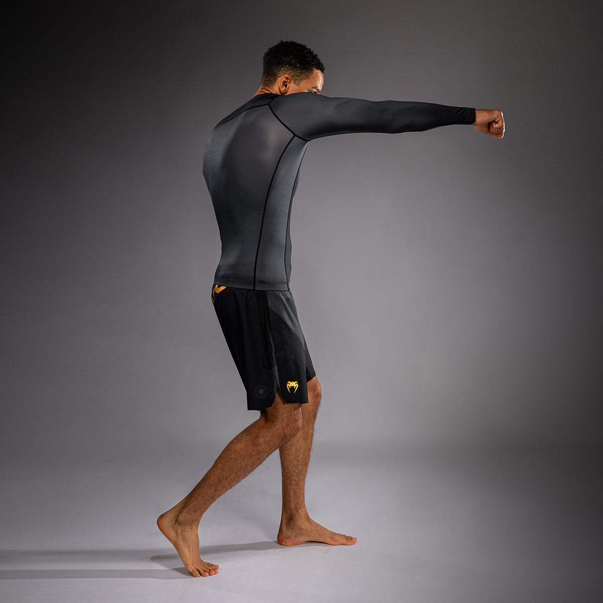 Venum Attack Langarm-Rashguard - Schwarz/Gold