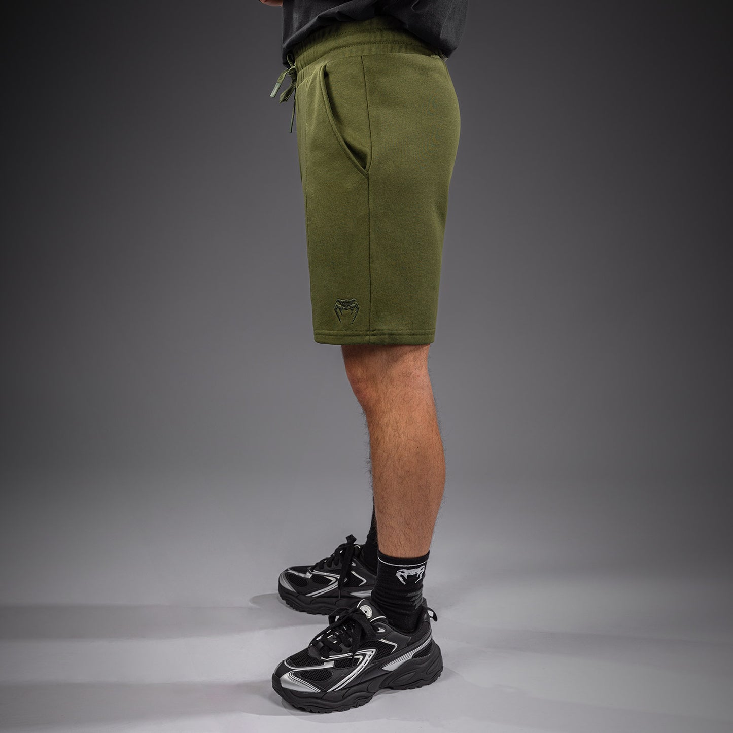 Venum Classic Fleece Shorts aus Baumwolle – Khaki