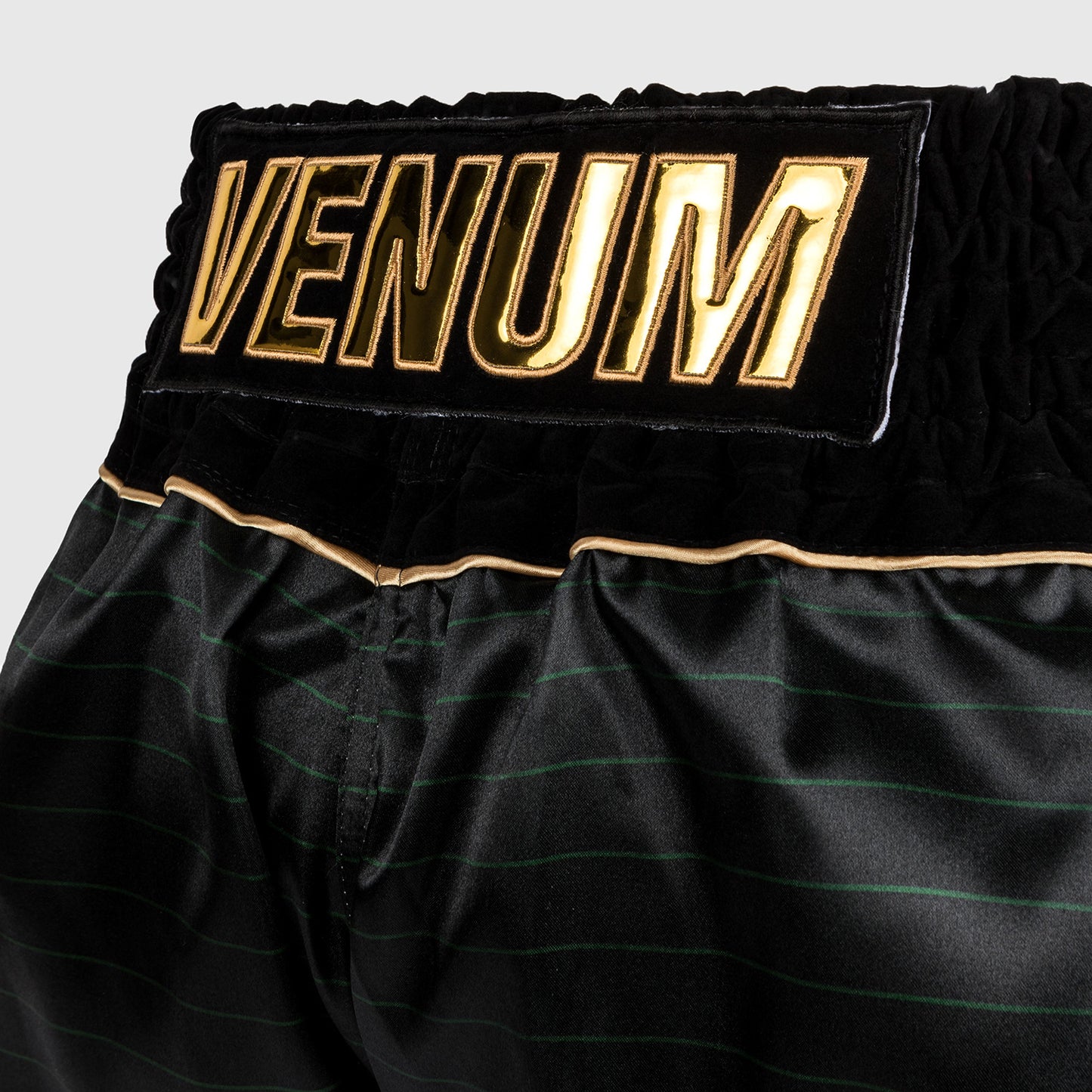 Venum Attack Muay Thai Shorts - Schwarz/Grün