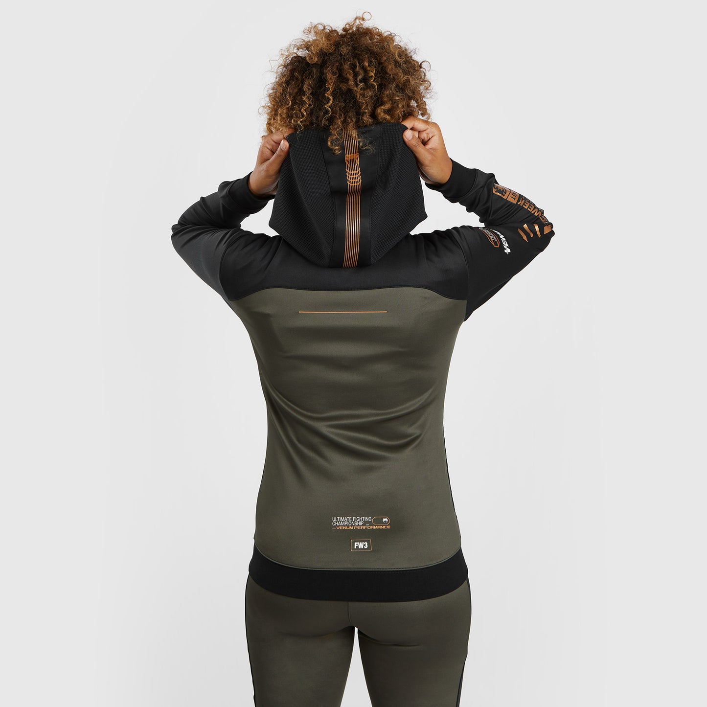 UFC Adrenaline by Venum Fight Week Zip Hoodie für Frauen - Khaki/Bronze