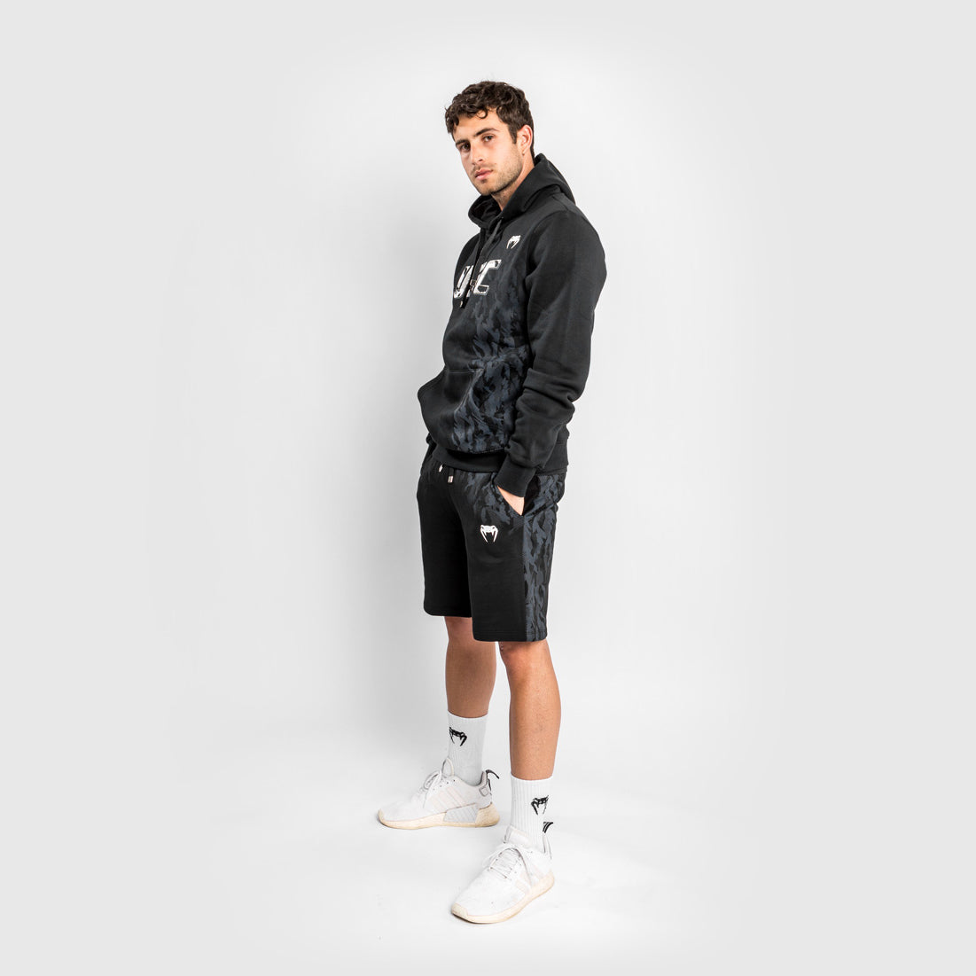 UFC Venum Authentic Fight Week Herren Pullover Hoodie - Schwarz