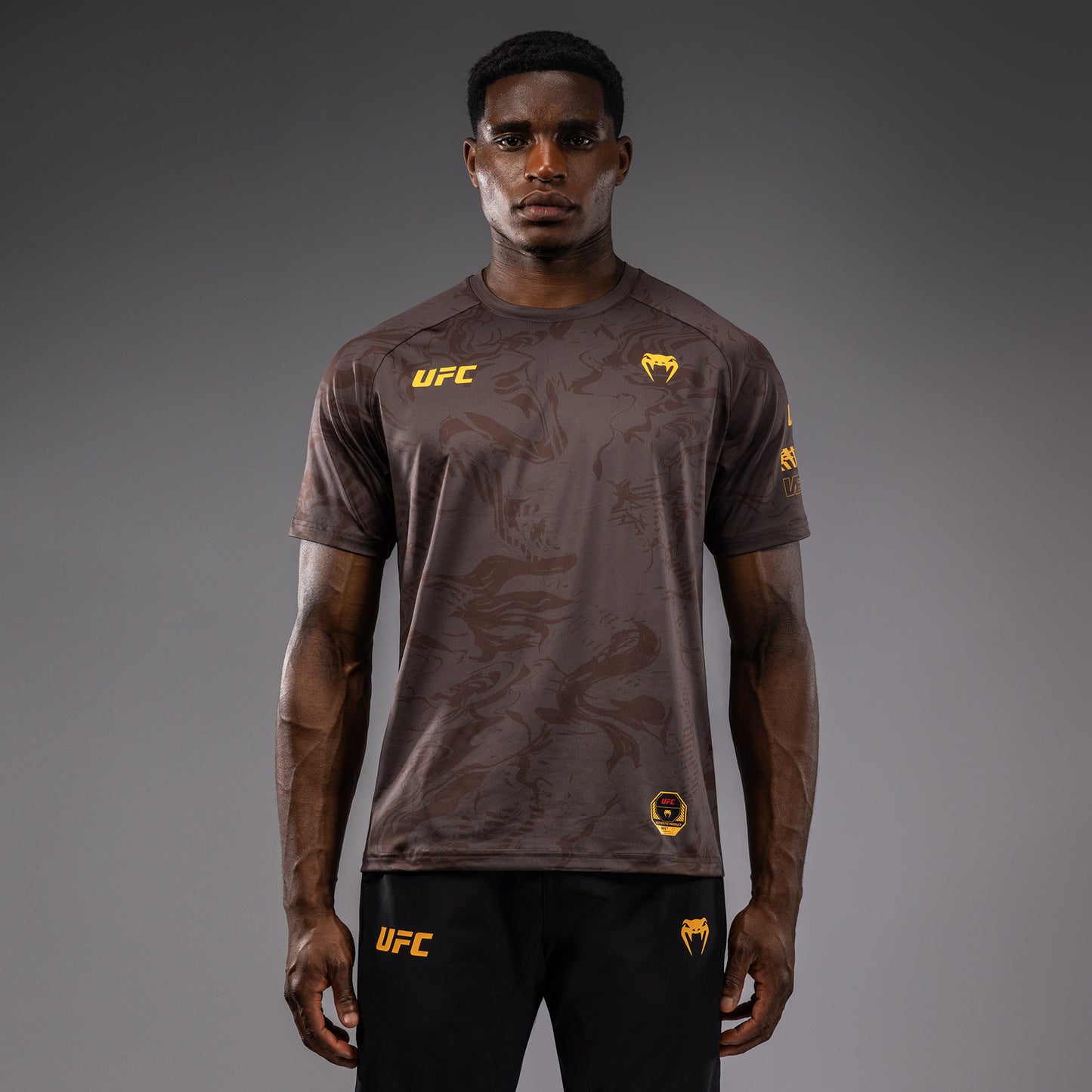 UFC Fusion by Venum Fight Week Herren Dry-Tech T-Shirt - Erdiges Braun