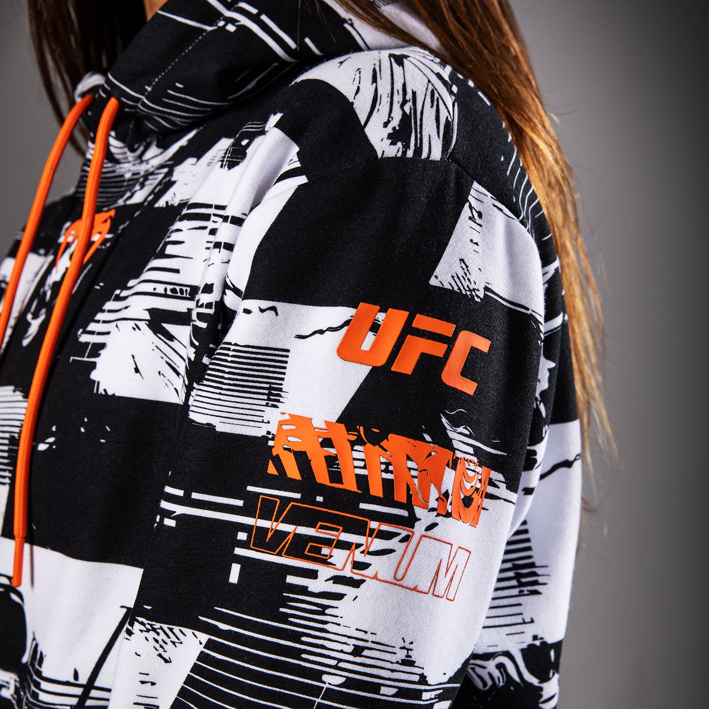 UFC Zenith by Venum Authentic Fight Week Pullover Hoodie Damen - Weiß