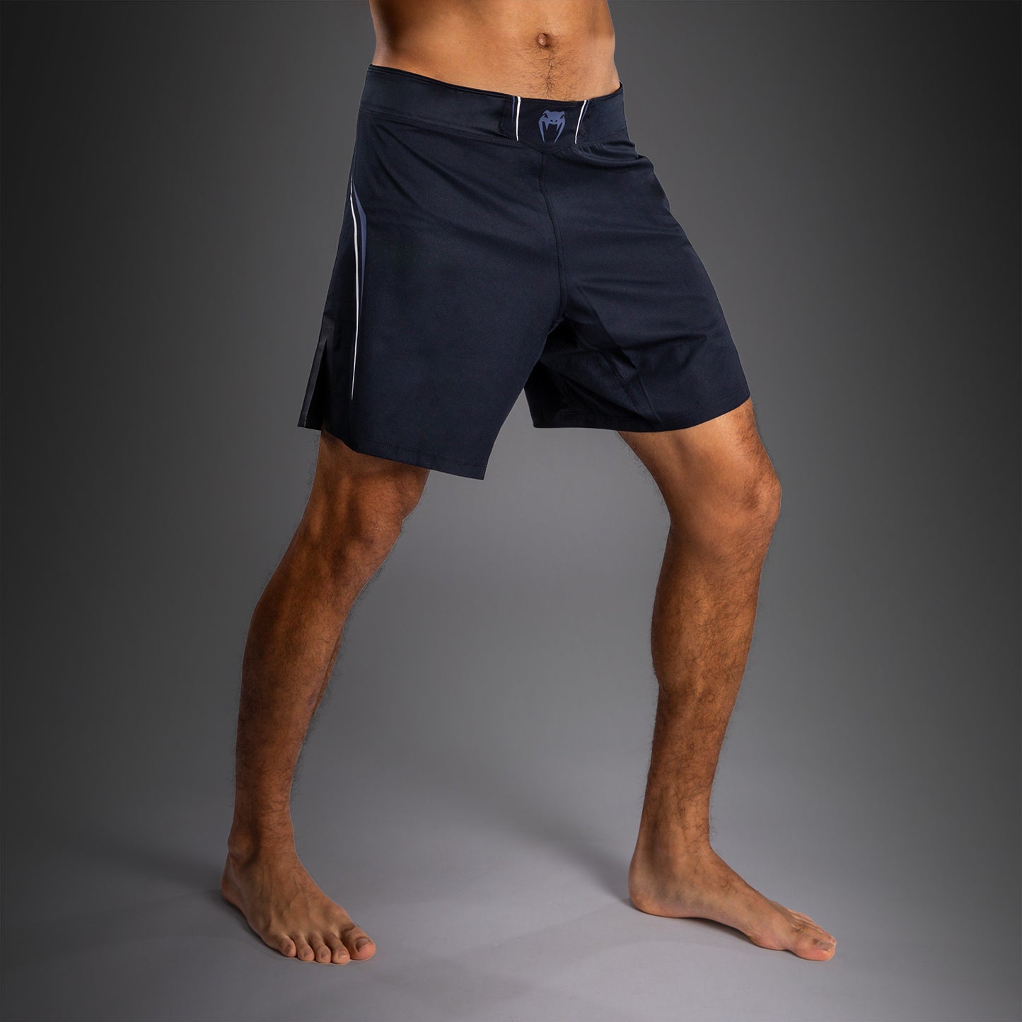 Venum G-Core Fightshorts - Marineblau/Weiß