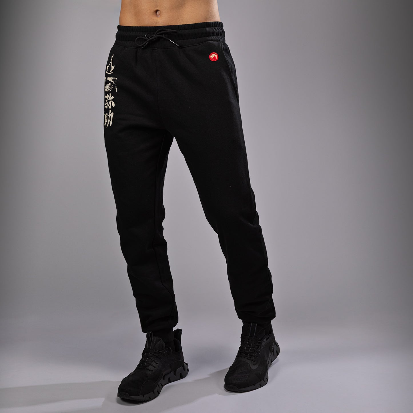 Venum x Assassin’s Creed Shadows Jogger - Schwarz