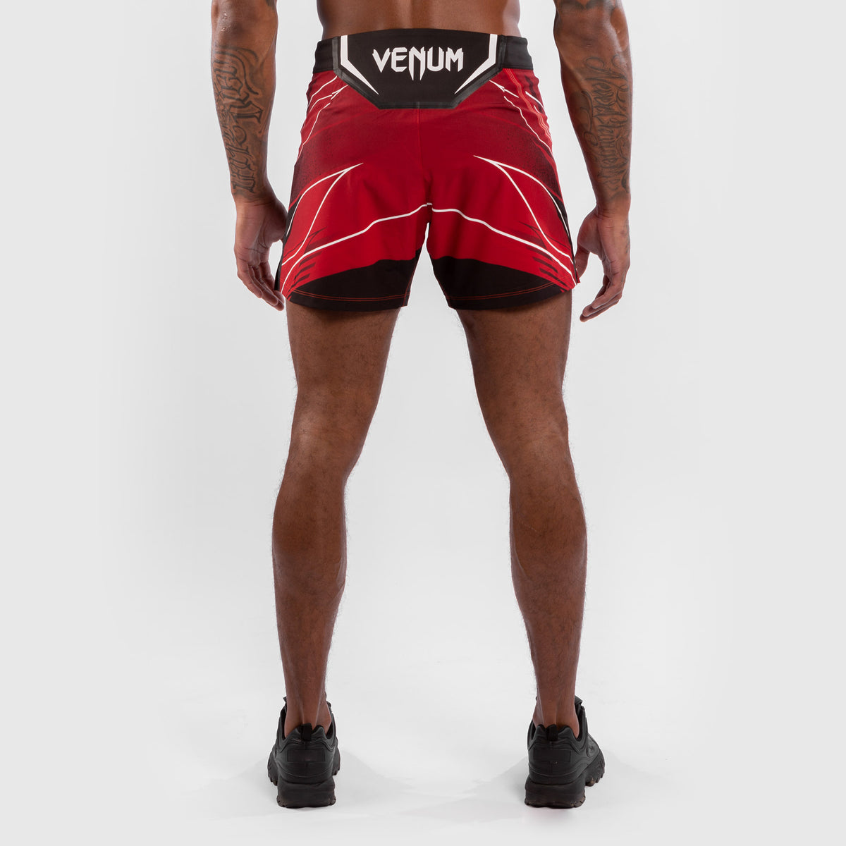 Venum UFC Authentic Fight Night Herren-Shorts – Rot