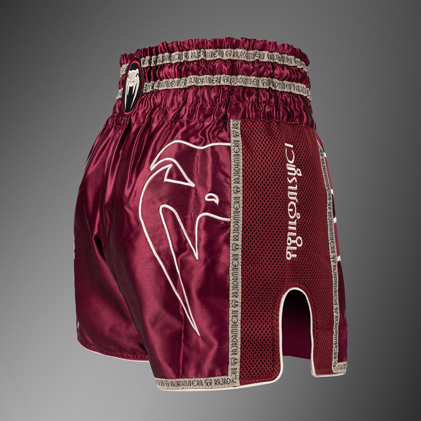 Venum x Rajadamnern Muay Thai Shorts - Burgunderrot